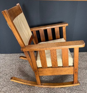lot 366 image: Vintage Mission Arts and Crafts Rocking Chair