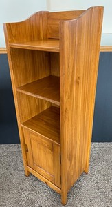 lot 367 image: Wooden Bookcase Cabinet