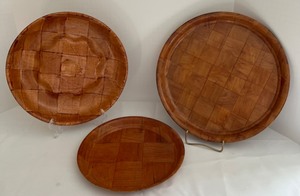 lot 371 image: Vintage Woven Parquet Wooden Bowls and Platters
