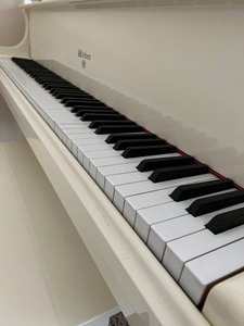 lot 4 image: Weber White Baby Grand Piano