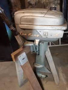 lot 1765 image: Montgomery Ward GG9013A Sea King 5 Outboard Boat Motor