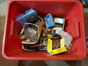 lot 1781 image: Lot of  Nails