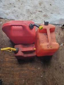 lot 1800 image: Lot of (3) Red Plastic Gas Cans