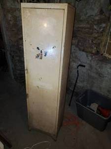 lot 1803 image: 66 Yellow Metal Storage Cabinet 6-shelf1-door