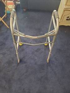 lot 1954 image: Folding Medical Walker