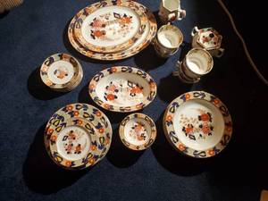lot 1916 image: Wood & Son England Woodsware Wincanton China Set 55-piece