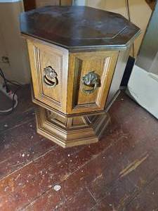 lot 1829 image: Octagon Night Stand