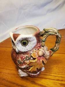 lot 1855 image: Fitz and Floyd Owl theme Hand-Painted Ceramic Mug