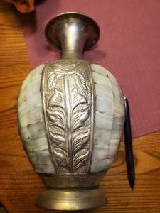 lot 1899 image: PewterShell Vase