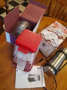lot 1922 image: Lot of  Kitchenware - Glass Coffee Pot, Kitchen Plus 2000 Food ProcessorSlicer Set, Agrium Thermos, Air Popper