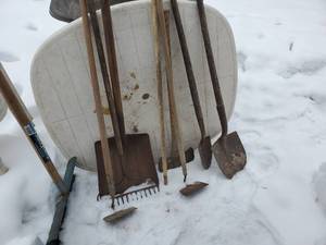 lot 1837 image: Lot of (9) Yard Hand Tools - Shovel, Spades, Hoes, Rakes, Snow Shovel, Axe