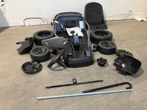 lot 87 image: Radio Flyer Extreme Drift Go-Kart, Ages 5-12