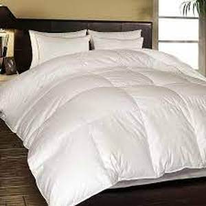 lot 6 image: Hotel Grand White Goose Feather & Down Comforter  FullQueen
