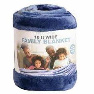 lot 54 image: Life Comfort 10ft Wide Family Blanket  Blue