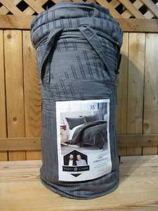 lot 35 image: Scott Living King Comforter Set Bolero Gray
