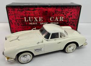 Vintage Lux Brand Heavy Gauge Metal Car Sedan Friction NIB (Works As It Should)