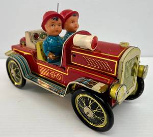 Vintage 1970s Bump -N- Go Fire Chef Battery Operated Toy Made In China ME 699 (Works)