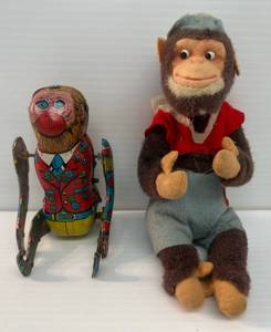 Vintage (VERY RARE) Toy Monkeys 1 Very Rare Natraj Tin Litho Key Wind (No Key) And Very Rare.