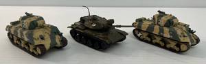 Three Diecast Miniature Tanks 2 Matchbox 1 Zylmax 3 12 x 1 12 x 1 12