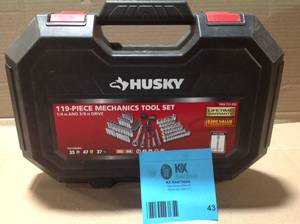Husky Mechanic Tool Set customer Return see pictures