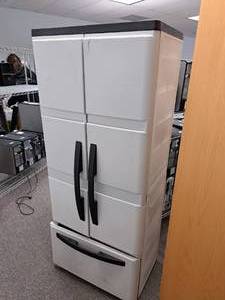 lot 132 image: 69 Plastic Storage Cabinet 2-door1-drawer3-shelf
