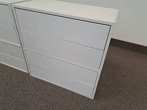 lot 164 image: Lot of (2) Drawer Set 2-drawer