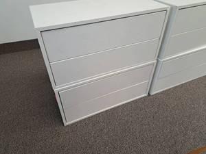 lot 164A image: Lot of (2) Drawer Set 2-drawer