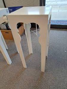 lot 169 image: 30 Wooden Display Stand