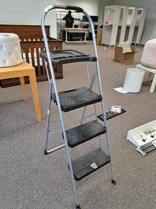 lot 177 image: Worlds Greatest Step Ladder