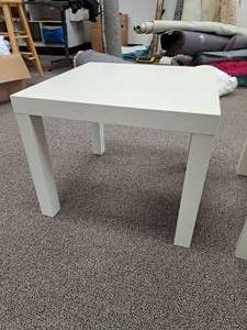 lot 187 image: 28 Coffee Table