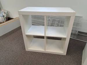 lot 195 image: Storage Cubbie