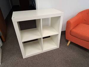 lot 197 image: Storage Cubbie