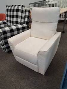 lot 201 image: Rocking Chair