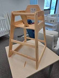 lot 205 image: 32 Baby Highchair