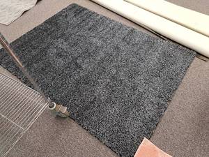 lot 251 image: BlackGrey Area Rug 6x4