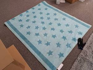 lot 247 image: Star pattern Green Area Rug 5x4