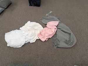 lot 229 image: Lot of (4) Baby Blankets