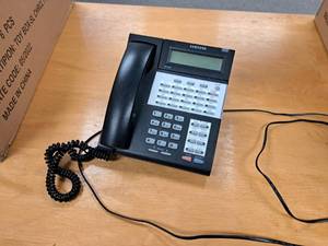 lot 106 image: Lot of (8) Samsung IDCS 28D Office Phone Sets