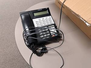 lot 108 image: Lot of (10) Samsung IDCS 28D Office Phone Sets