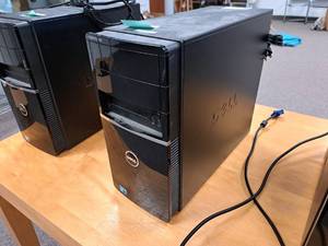 lot 62 image: Dell Vostra 220 Desktop Computer