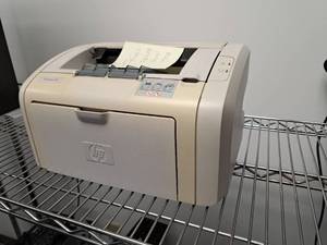 lot 70 image: HP LaserJet 1018 Monochrome Laser Printer