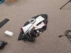 lot 23 image: Lot of  Vu-Pro Commercial Lighting System - Light Reflector Hood, Viper 1000 Professional Quartz Light