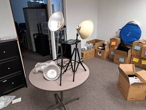 lot 29 image: Lot of  Photography Lights and Light Stands