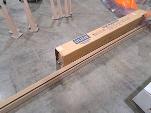 lot 785 image: Lot of (1 Box) Uline S-1278 Edge Protectors 2x2x60