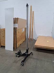 lot 30 image: Modern Builders Co Majestic 1200 92 Heavy Duty Light Stand
