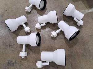 lot 805 image: Lot of (7) Quantus Lighting Track Lighting Light Fixtures