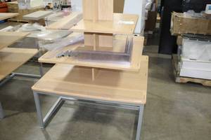 lot 450 image: Display Shelf w edging 4-tier