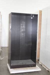 lot 467 image: CabinetCloset 2-door