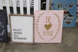 lot 505 image: Lot of (2) Wall Decor