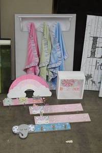 lot 521 image: Lot of (7) Wall Dcor - Wall Mount Baby Hooks, Rainbow Dcor, Shelf, Baby Rack theme Print